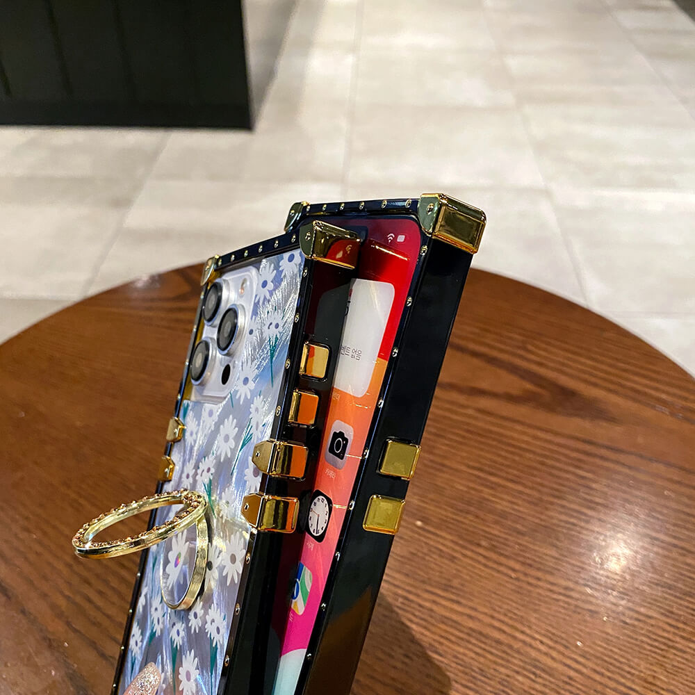 Three-Dimensional Flower Laser Phone Case