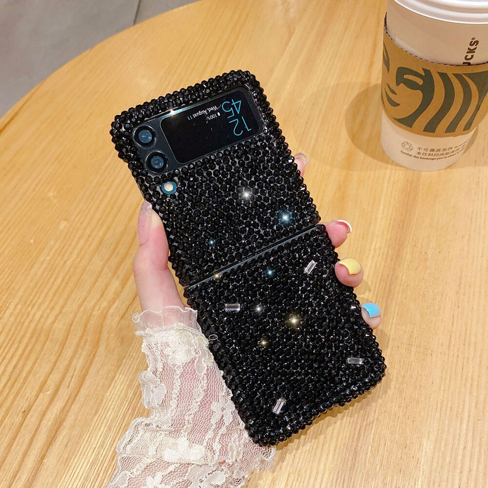 Luxury Sparkling Rhinestone Skull Phone Case For Samsung Galaxy Z Flip3 Flip4 5G