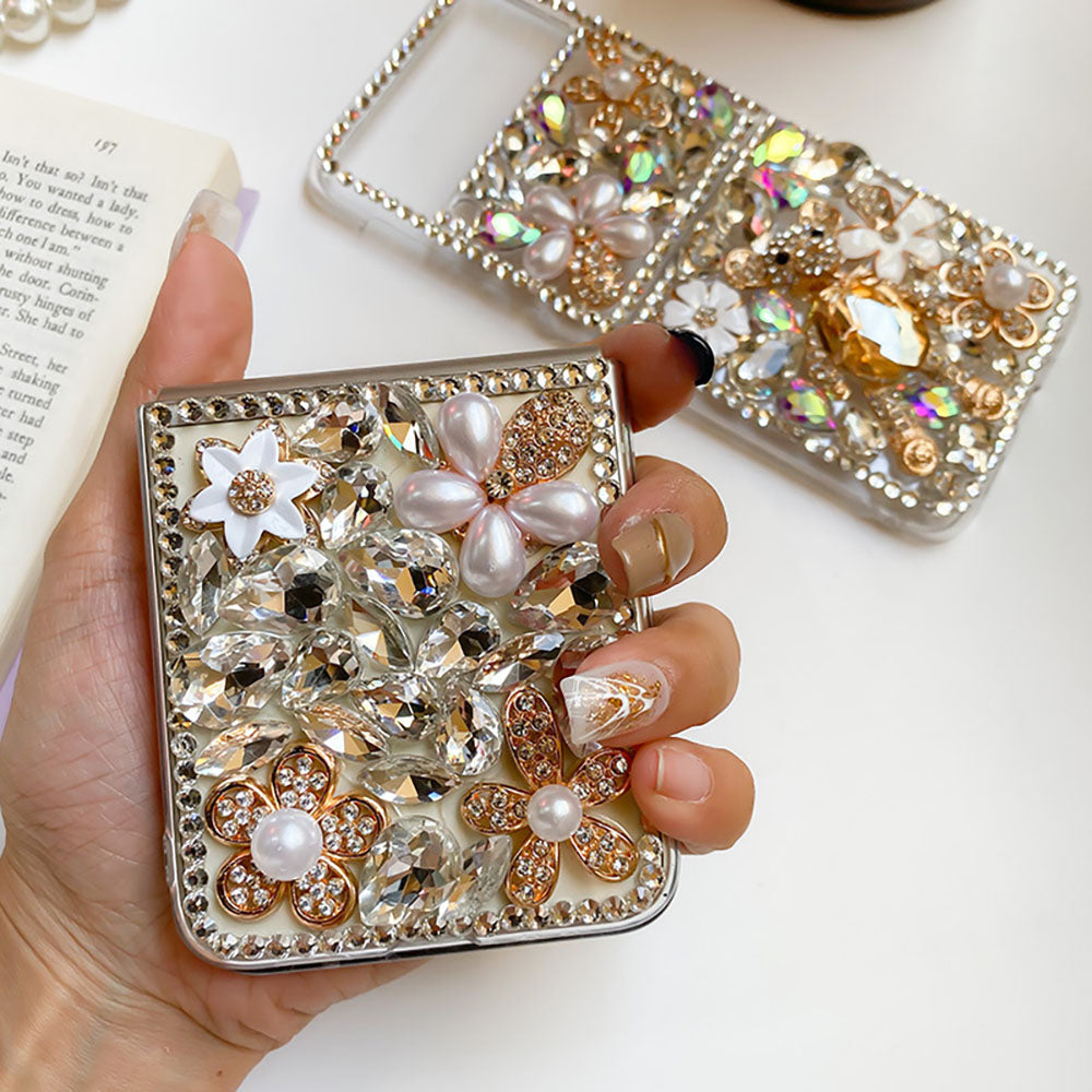 Luxurious Rhinestone Flower Bear Phone Case For Samsung Galaxy Z Flip4 Flip3 5G