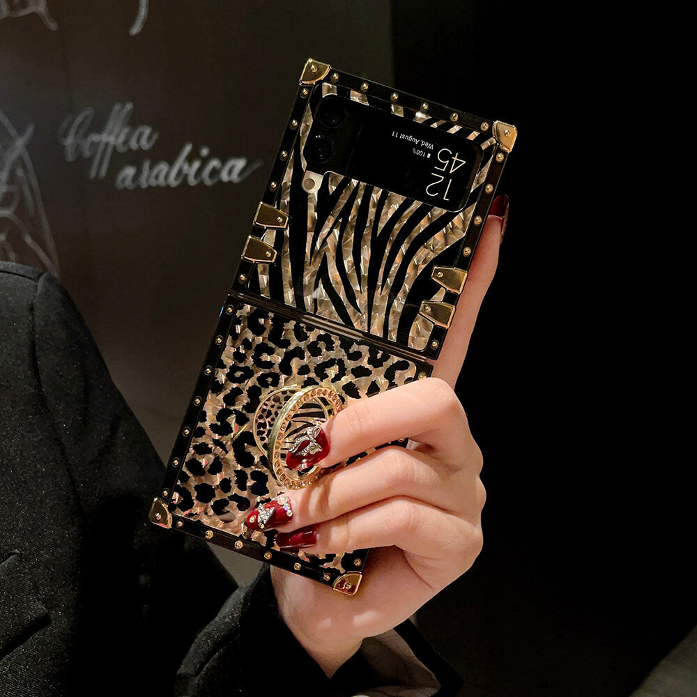 Leopard Print Ring Phone Case for Samsung Galaxy Z Flip4 Flip3 - GiftJupiter